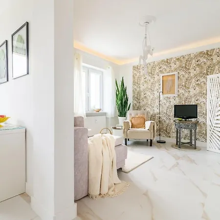 Plac Inwalidow 10 - Aesthetic By Renters