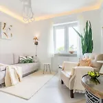Plac Inwalidow 10 - Aesthetic By Renters Апартаменты Варшава